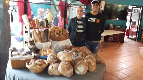 Morton’s Bakehouse is is located in a Boquete retail center and offers European-style bread and pastries. They make special treats for The Tuesday Market and offer lunch and tasty cookies.