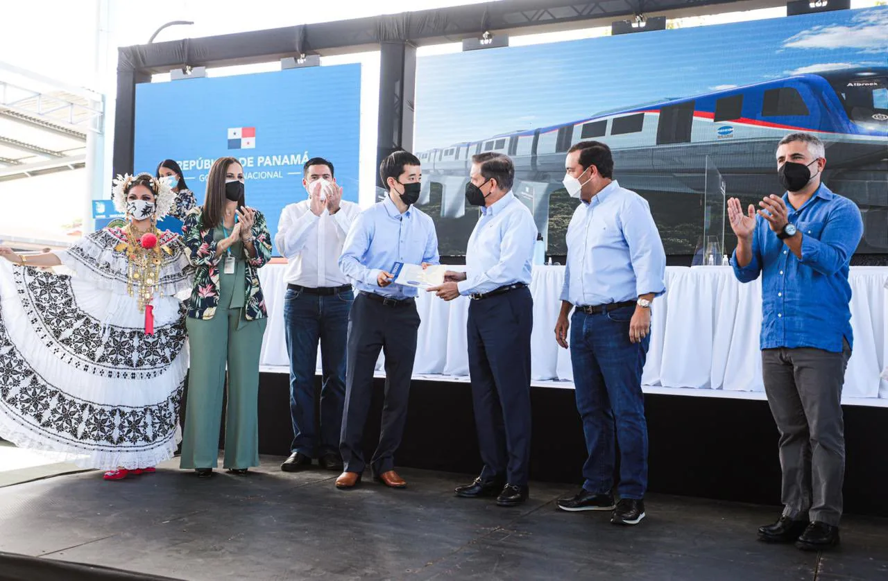 Ground was broken last week on the $3 billion third line of the Panama subway that will cross over the Panama Canal on the Pacific side. When completed it will ease congestion on the Bridge of the Americas and easily connect the capital city with the western suburbs.